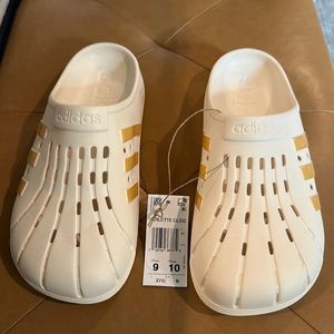 NWT Adidas Adilette clog. Cream with gold. Women’s Size 10